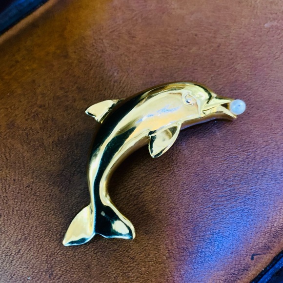 Dolphin with pearl brooch ❤️ - Picture 2 of 8